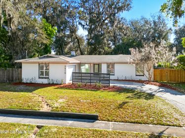 2915 HOLLYBAY Road, Orange Park, FL 32073