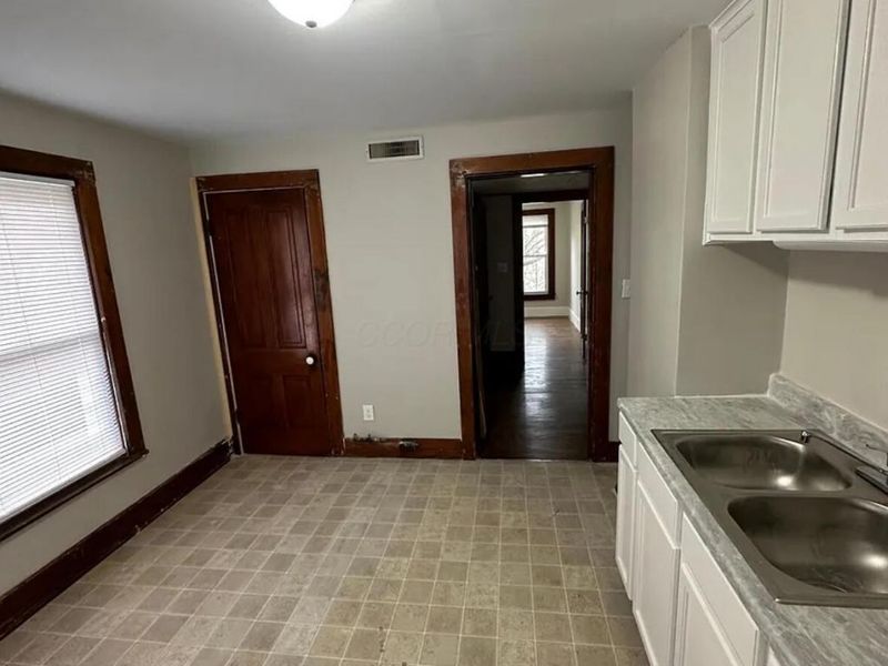 605 N Detroit Street, Bellefontaine, OH 43311 Photo 6