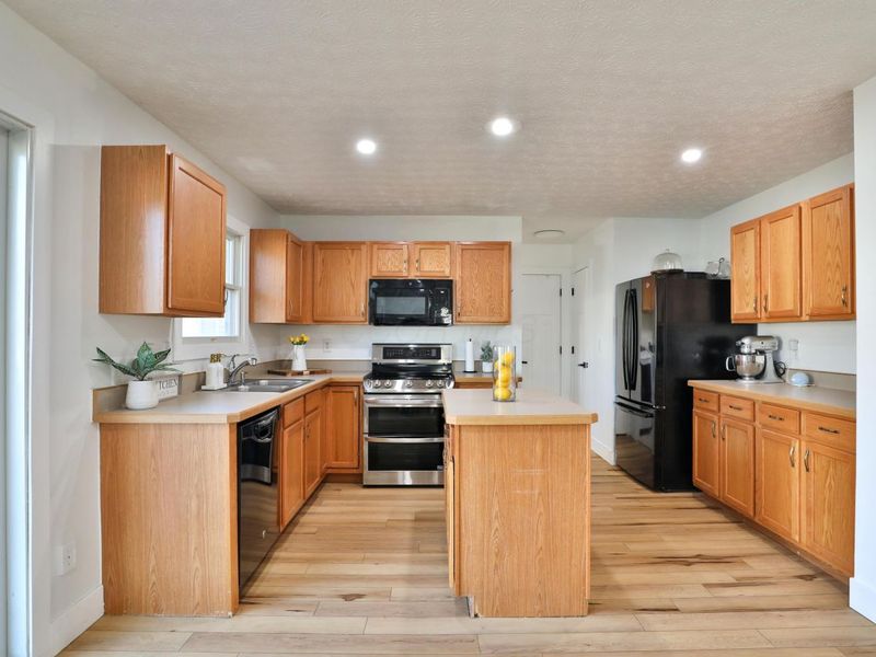 348 Holly Grove Road, Lewis Center, OH 43035 Photo 16