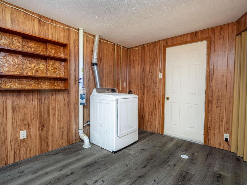 26140 Township Rd 37, Coshocton, OH 43812 Photo 17