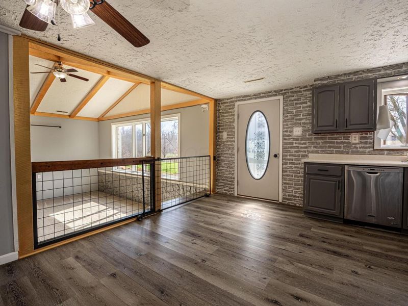 26140 Township Rd 37, Coshocton, OH 43812 Photo 7