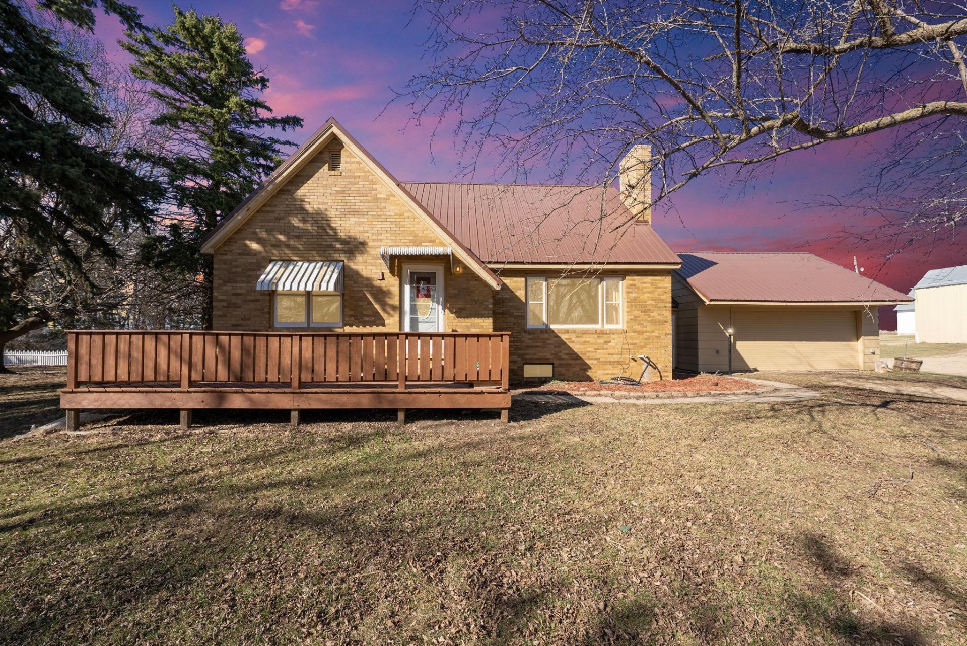 886 141st Street, Pipestone, MN 56164