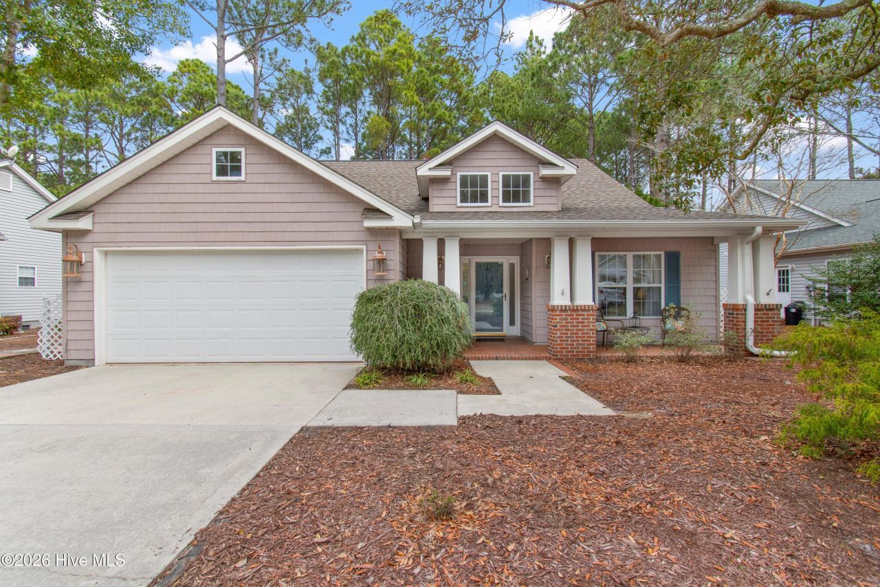 3807 Harmony Circle Se, Southport, NC 28461 Main Photo