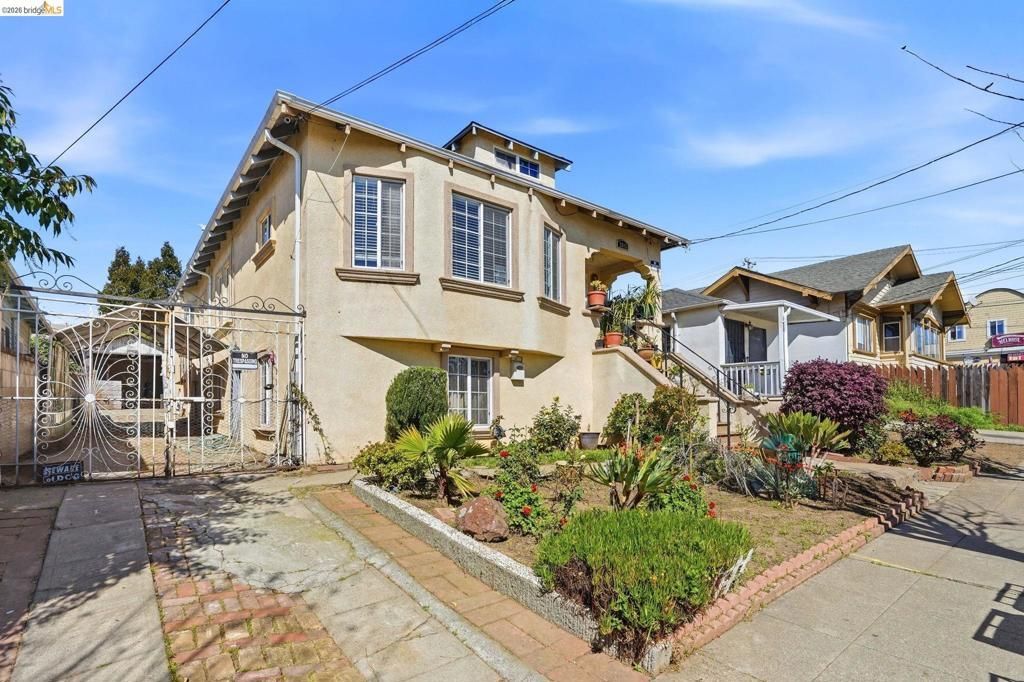 2015 50th Ave, Oakland, CA 94601 Main Photo