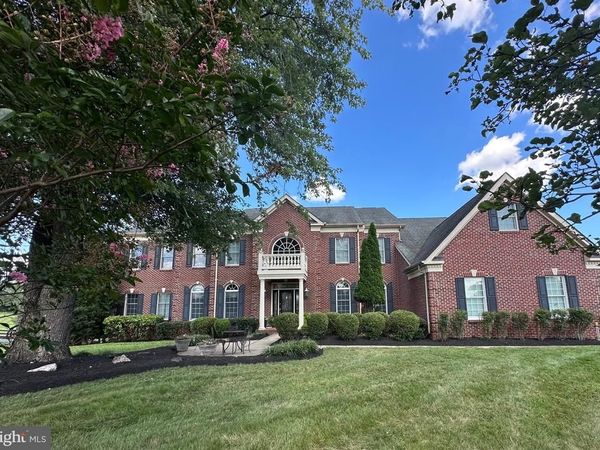 41113 CANONGATE DRIVE , LEESBURG, VA 20175