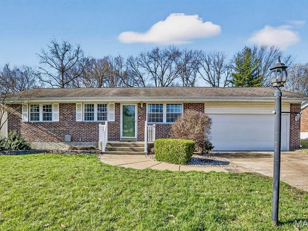 846 Ricewood Drive, Unincorporated, MO 63129