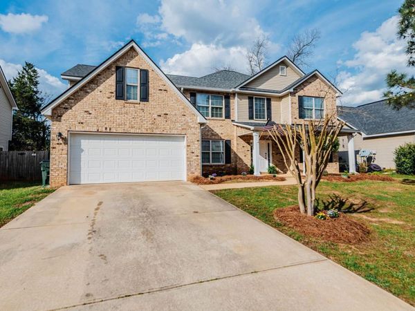 105 Stoney Creek, Kathleen, GA 31047