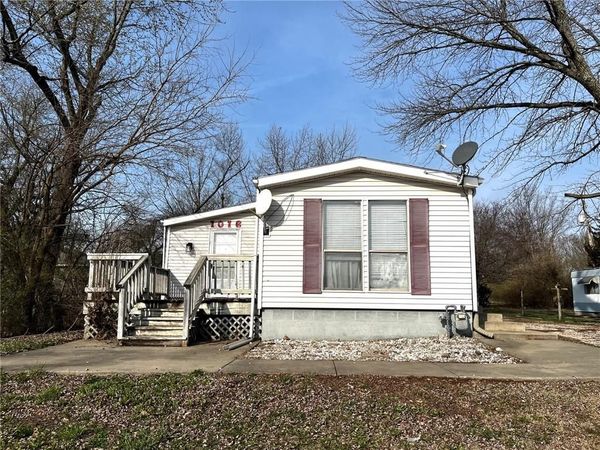 1016 N Milner Street, Ottawa, KS 66067