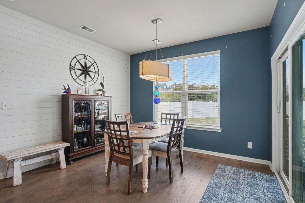 193 Terra Vista Dr. Photo 17