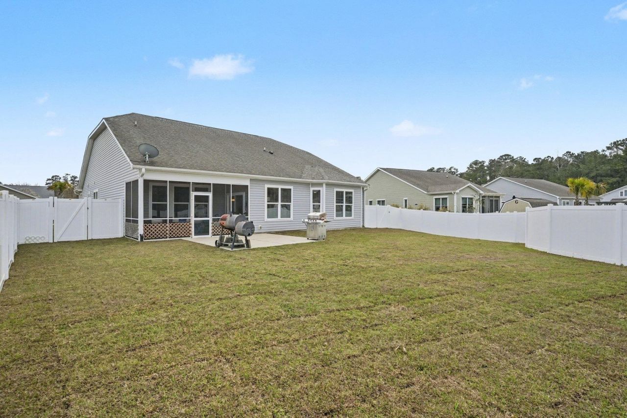 193 Terra Vista Dr. Photo 32