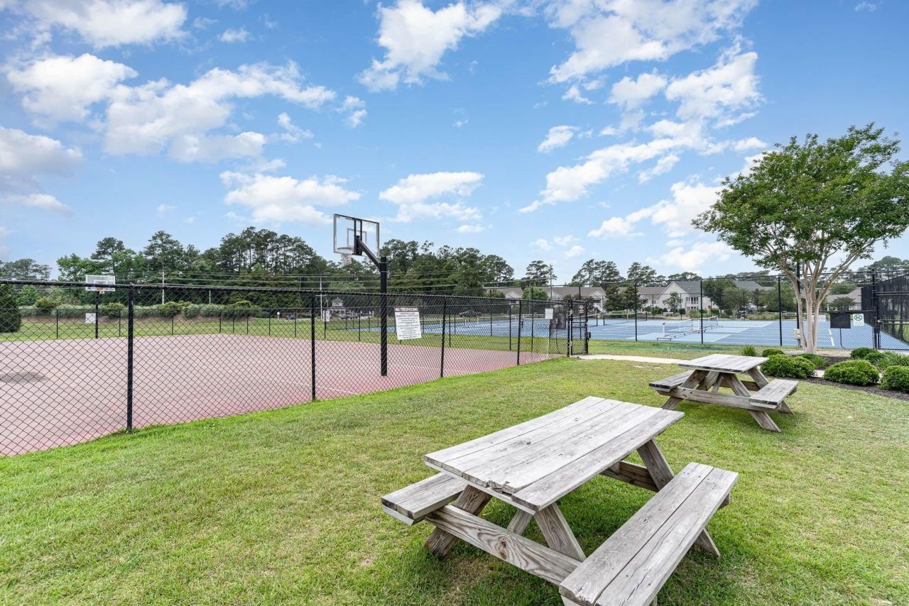 193 Terra Vista Dr. Photo 35