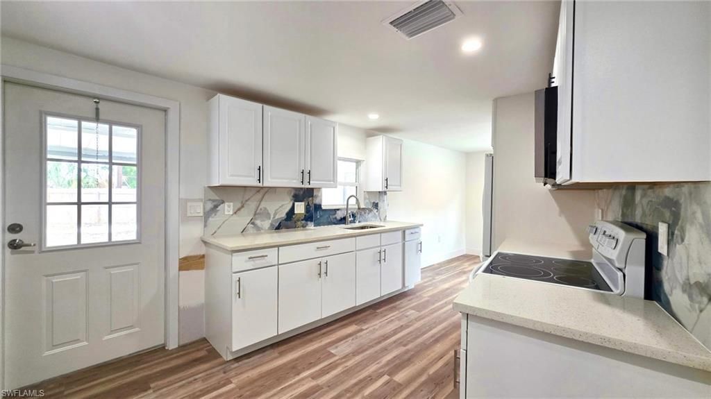 8180 Suncoast Dr , North Fort Myers, FL 33917 Photo