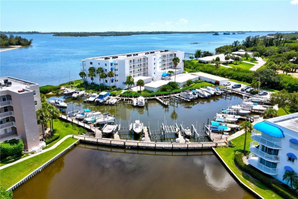 6309 N River Run Drive, Unit 6309, Sebastian, FL 32958 Photo