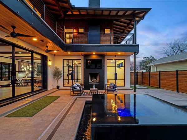 201 SW F Street, Bentonville, AR 72712