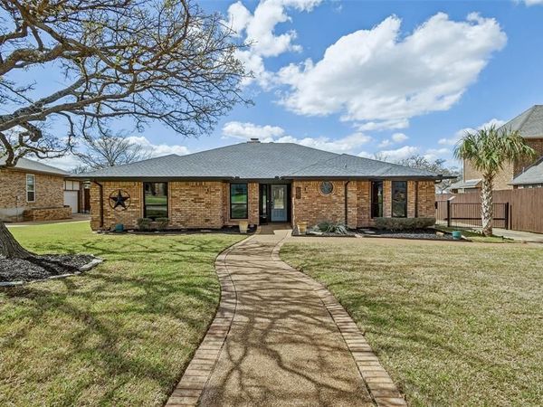 316 Inverness Drive, Trophy Club, TX 76262