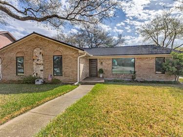 9512 Fallbrook Drive, Dallas, TX 75243