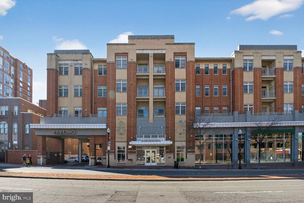 309 Holland Lane, Unit 119, Alexandria, VA 22314 Main Photo
