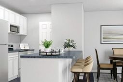 113 Wiltshire Court  photo 4