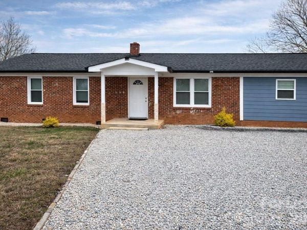 1702 KINGSTON Road , Shelby, NC 28150