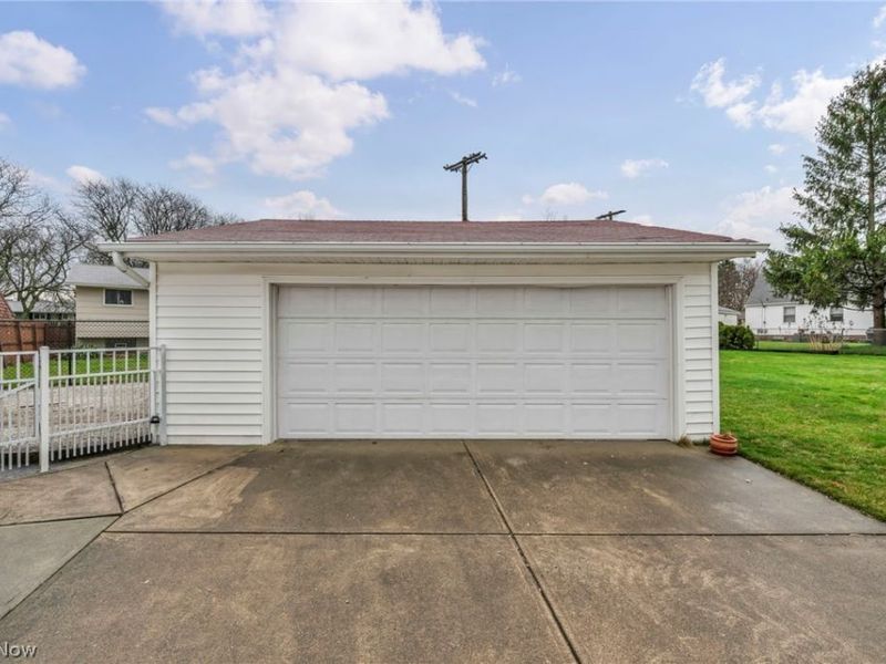 17705 Susan Avenue, Cleveland, OH 44111 Photo 28