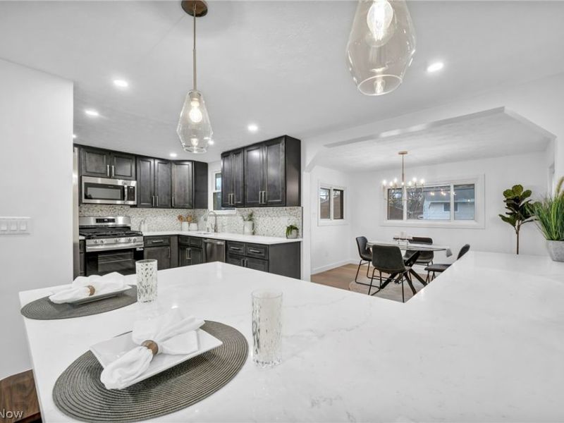 17705 Susan Avenue, Cleveland, OH 44111 Photo 6