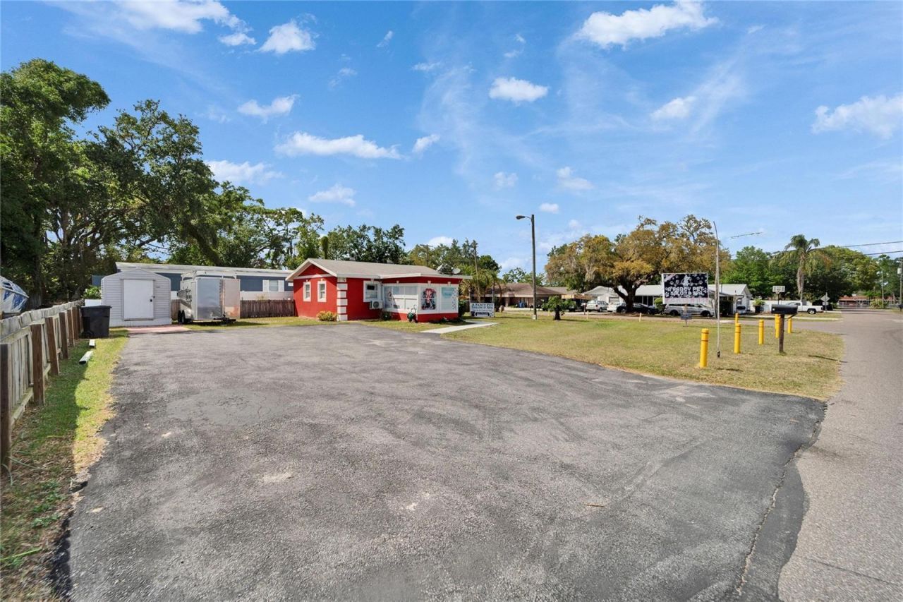 126 Ridgewood Avenue , Brandon, FL 33510 Photo