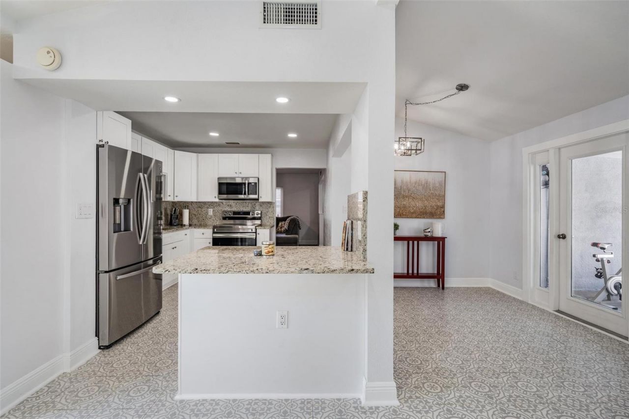 7307 N Highland Avenue, Tampa, FL 33604 Photo