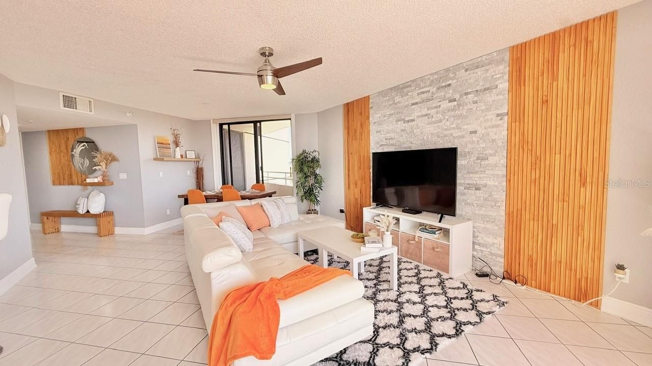 5940 Pelican Bay Plaza S, Unit 1105, Gulfport, FL 33707 Photo