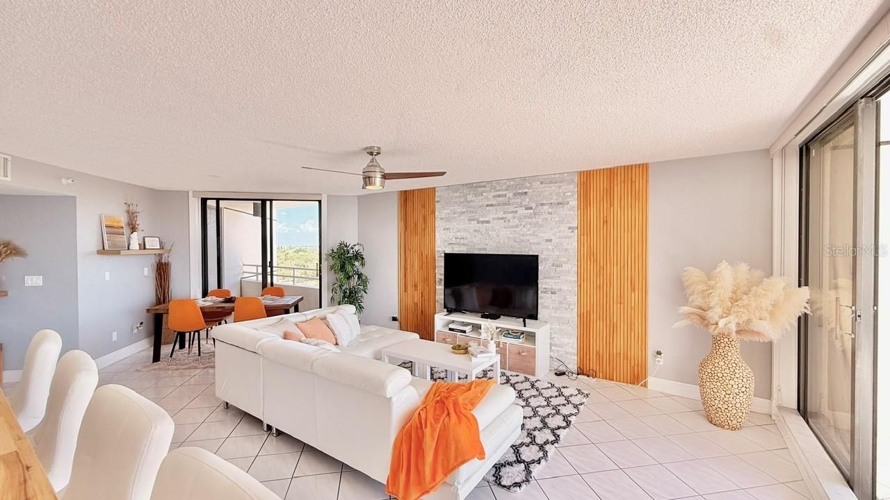 5940 Pelican Bay Plaza S, Unit 1105, Gulfport, FL 33707 Photo
