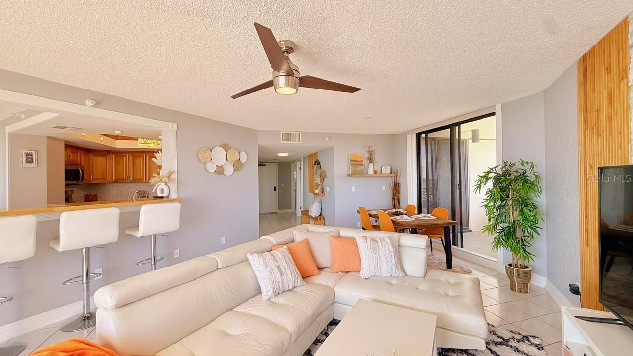 5940 Pelican Bay Plaza S, Unit 1105, Gulfport, FL 33707 Photo