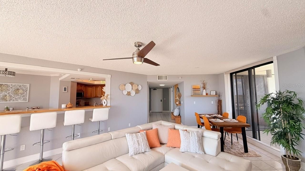 5940 Pelican Bay Plaza S, Unit 1105, Gulfport, FL 33707 Photo