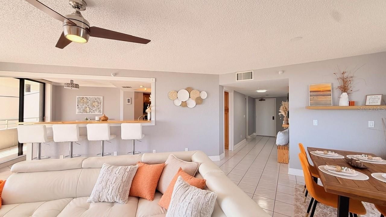 5940 Pelican Bay Plaza S, Unit 1105, Gulfport, FL 33707 Photo
