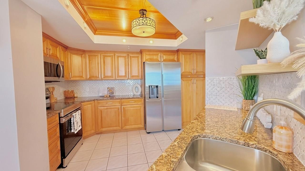 5940 Pelican Bay Plaza S, Unit 1105, Gulfport, FL 33707 Photo