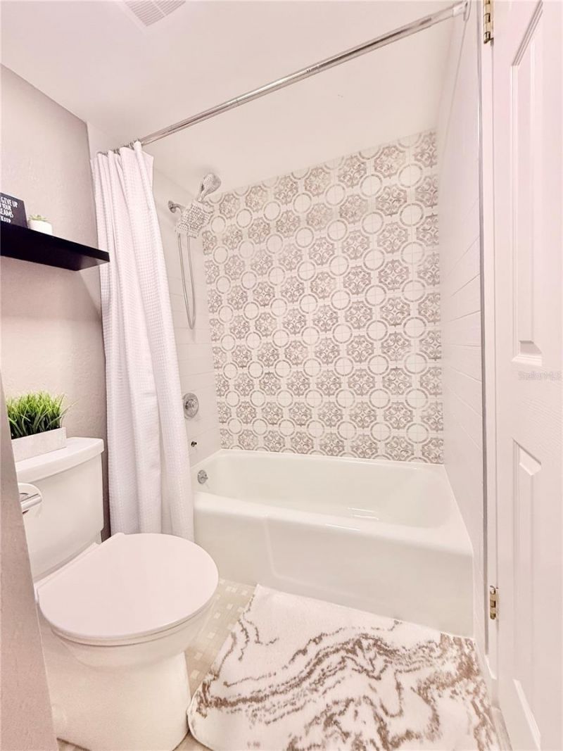 5940 Pelican Bay Plaza S, Unit 1105, Gulfport, FL 33707 Photo