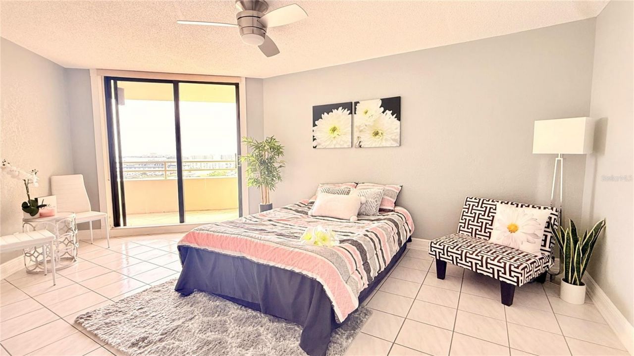 5940 Pelican Bay Plaza S, Unit 1105, Gulfport, FL 33707 Photo