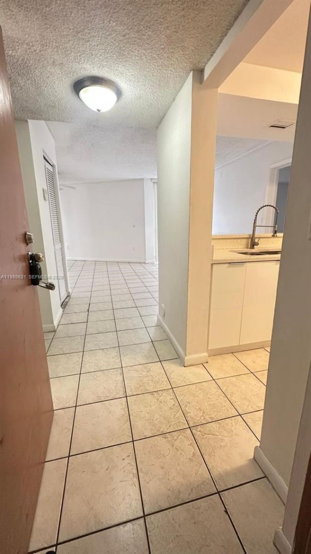 7125 NW 186th St, Unit B110, Hialeah, FL 33015 Main Photo