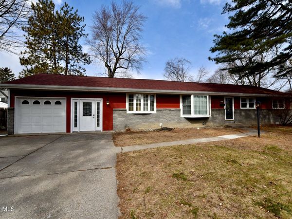 58 Mordella Road, Colonie, NY 12205