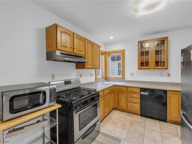 4909 Burger Avenue, Cleveland, OH 44109 Photo 10