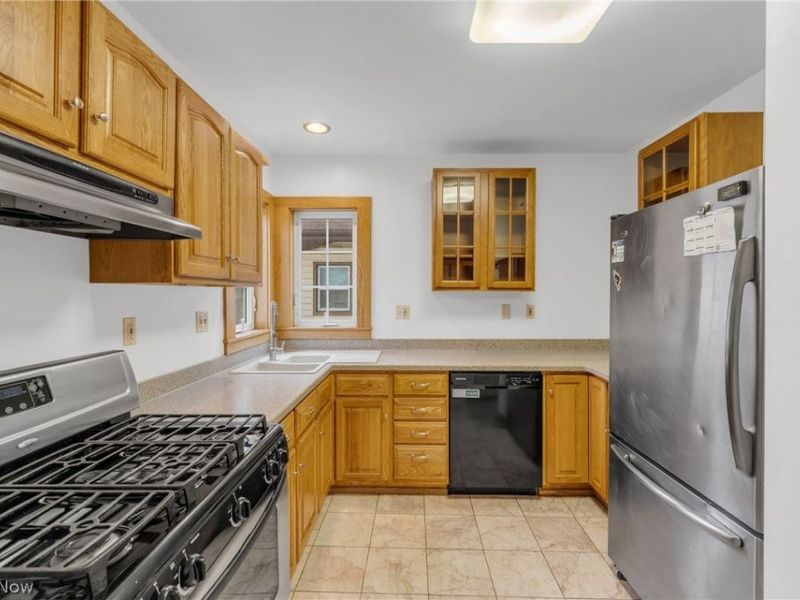 4909 Burger Avenue, Cleveland, OH 44109 Photo 11