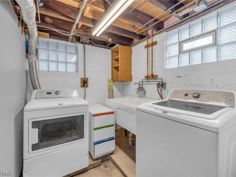 4909 Burger Avenue, Cleveland, OH 44109 Photo 24