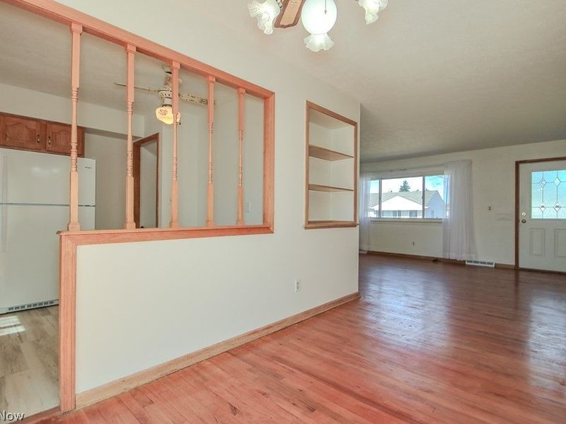 30224 Regent Road, Wickliffe, OH 44092 Photo 3