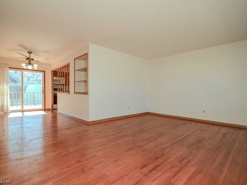 30224 Regent Road, Wickliffe, OH 44092 Photo 4