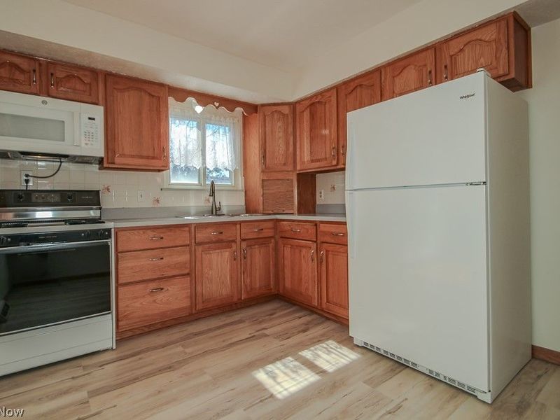 30224 Regent Road, Wickliffe, OH 44092 Photo 5