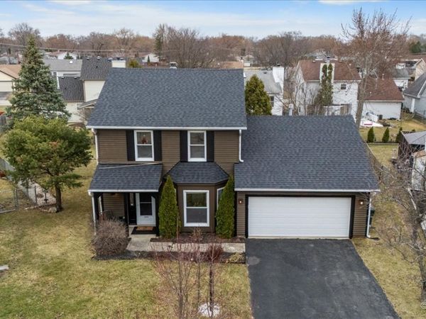 6 Juniper Court , Streamwood, IL 60107