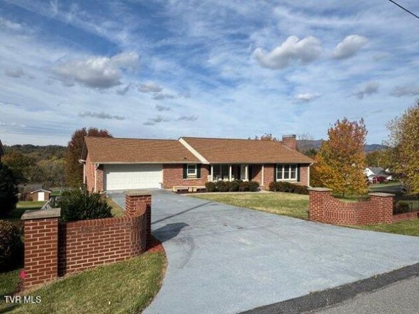 1763 Sylvan Hill Road, Elizabethton, TN 37643