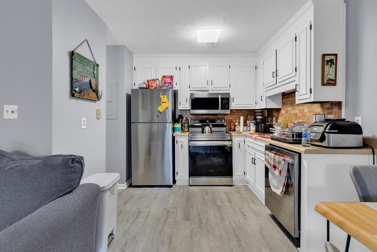 200 Maison Dr. Photo 7