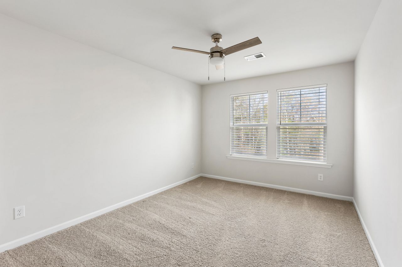 5226 New Palm Court Photo 21