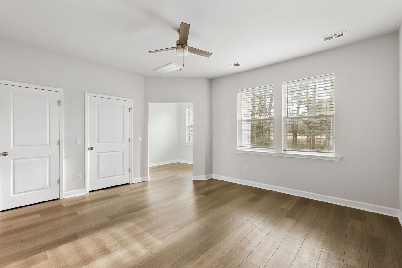 5226 New Palm Court Photo 4