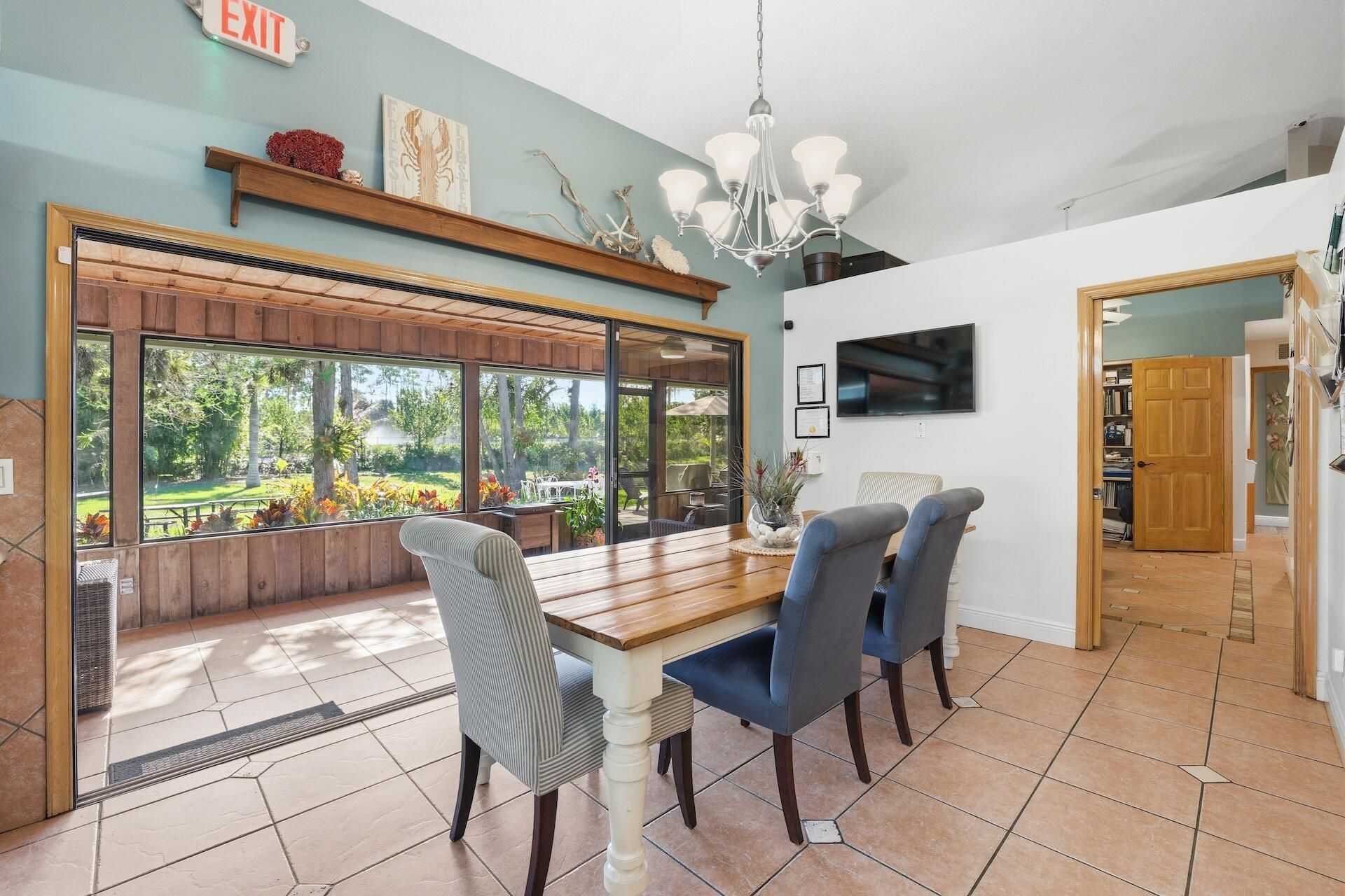 180 Elaine Road, West Palm Beach, FL 33415 Photo