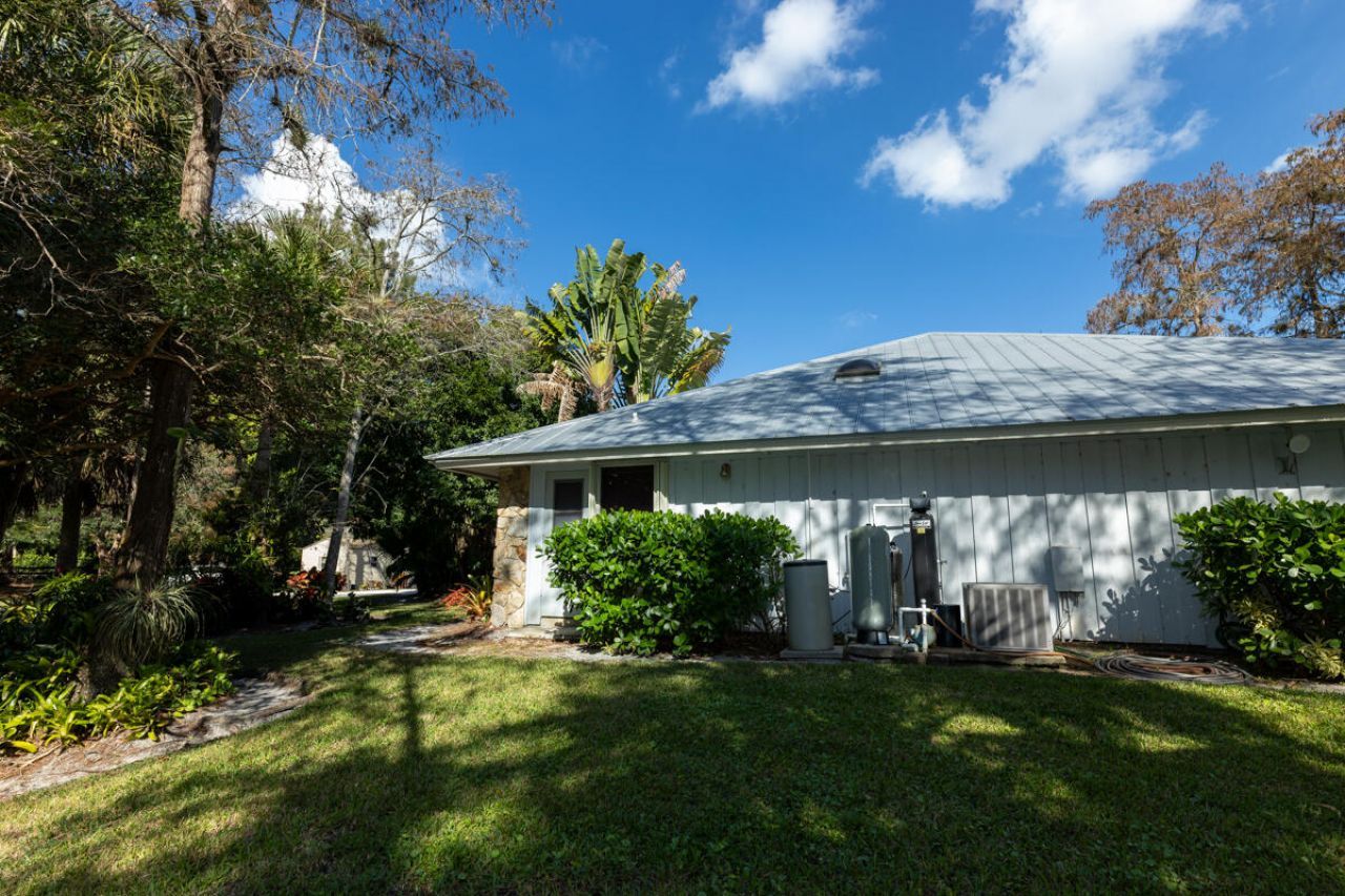 180 Elaine Road, West Palm Beach, FL 33415 Photo